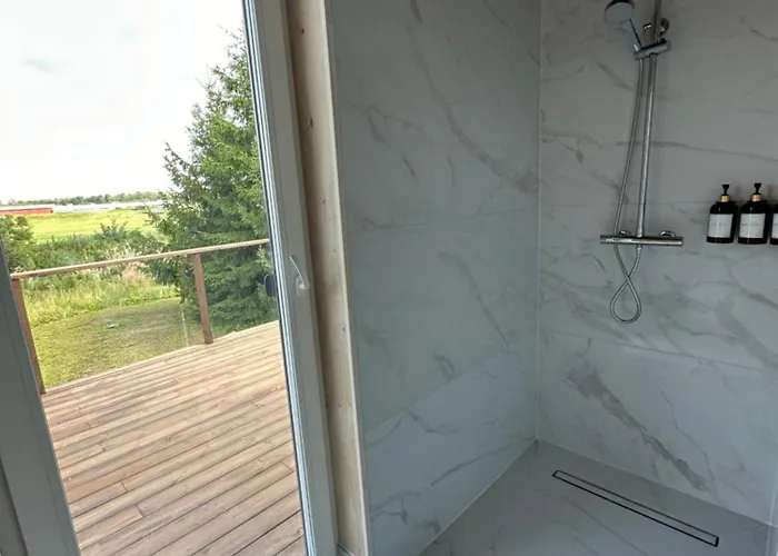 Pollupeegel With Sauna Villa